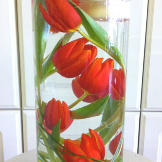 цветы в вазе в воде